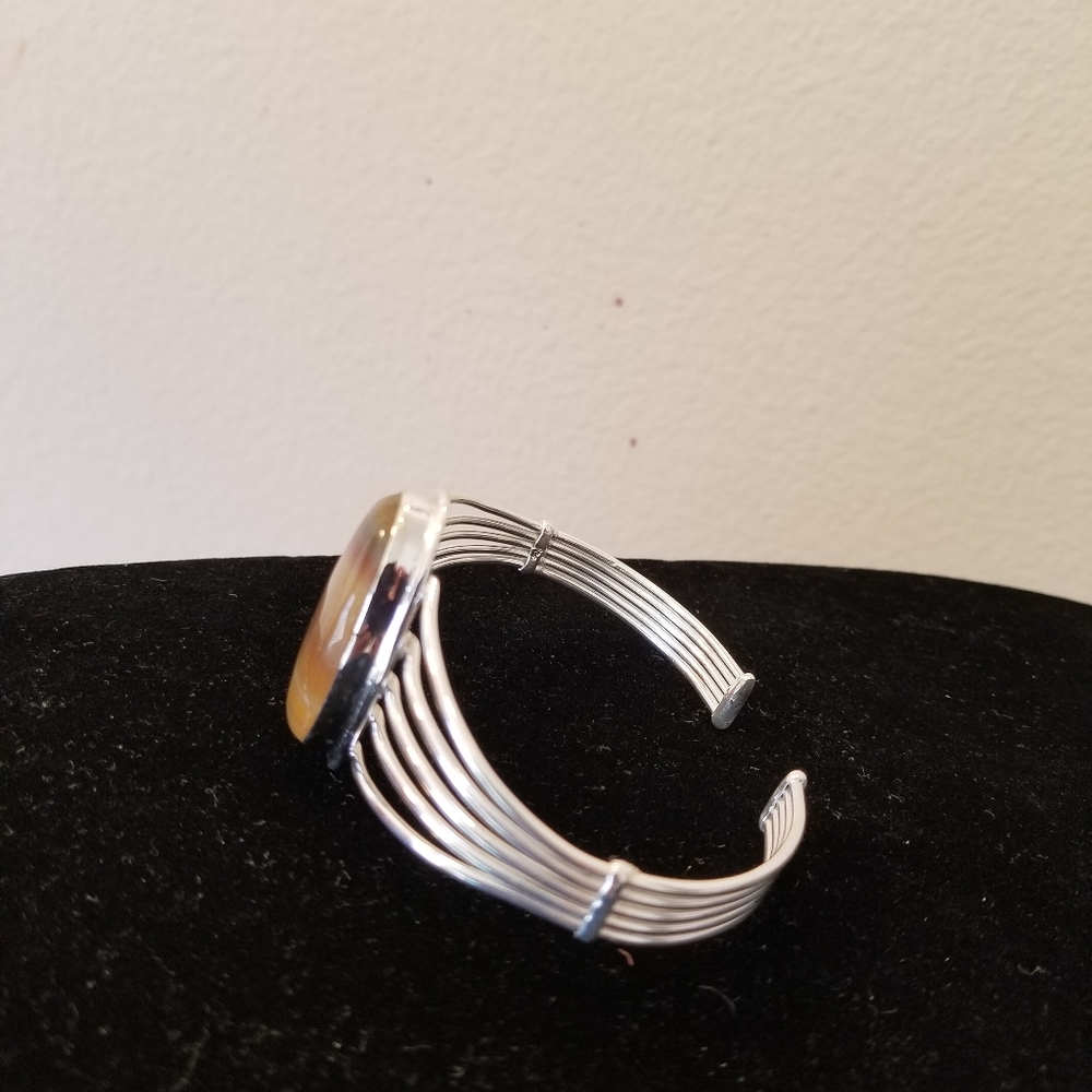 Mesmerizing Bracelet - image 5